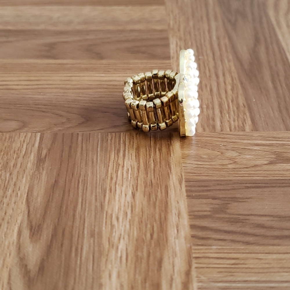 Ring - Picture 4 of 4